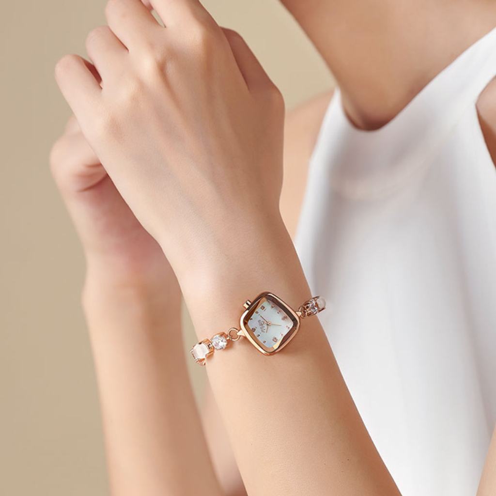 Noor White Mother of Pearl